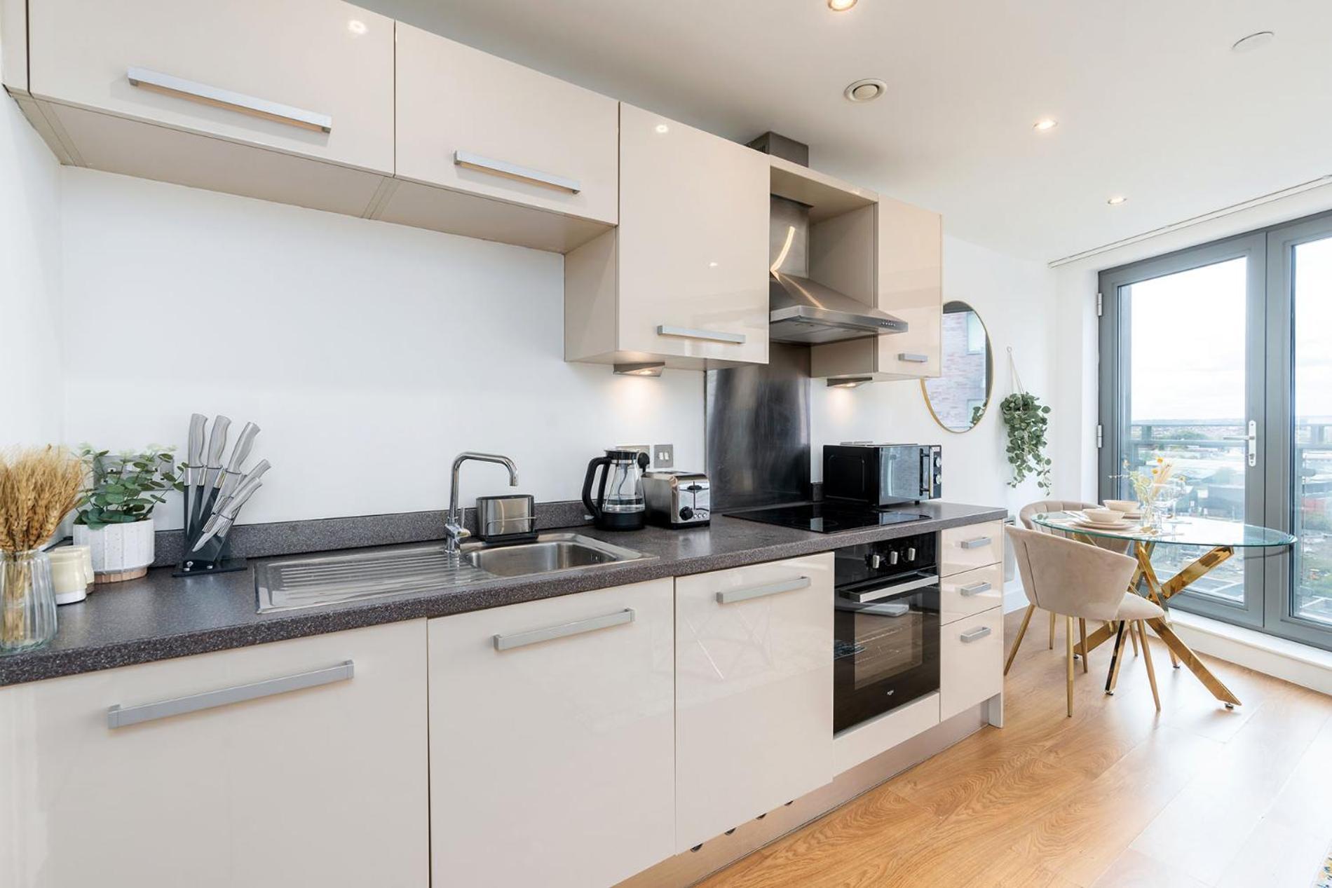 Exclusive Apartment - City Centre - Free Parking -Wifi Netflix- Juliet Balcony Leeds  Buitenkant foto