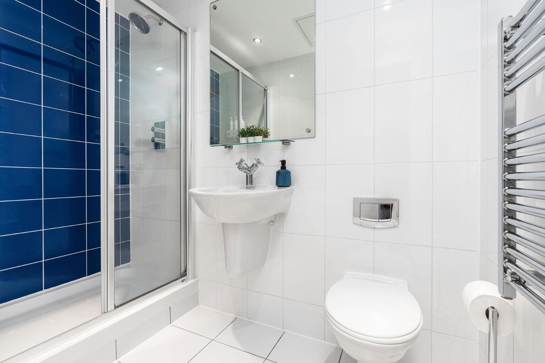 Exclusive Apartment - City Centre - Free Parking -Wifi Netflix- Juliet Balcony Leeds  Buitenkant foto